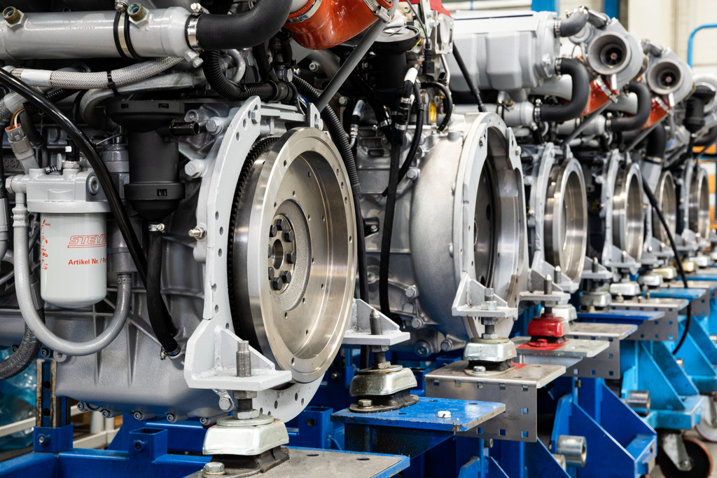 Golden Arrow Marine appointed as key UK dealer for Steyr Diesel Marine ...