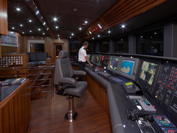 superyacht-captain.jpg