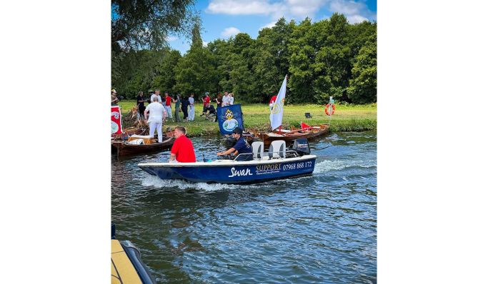 Barrus Supports Historic Swan Upping on the River Thames