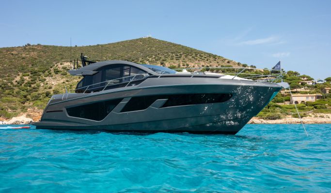 Sunseeker recognised as early adopter of Wave International filter systems protecting the marine environment