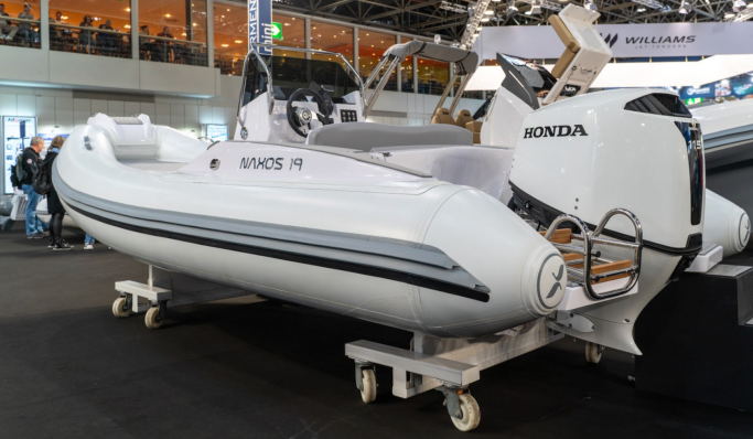 Excellence and innovation at sea: Honda Marine and Zar Formenti sign a major partnership for the new Naxos brand