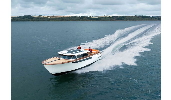 See the exclusive 9.8m Limousine Tender created by Cockwells for Four Seasons Yachts at this year’s Monaco Yacht Show