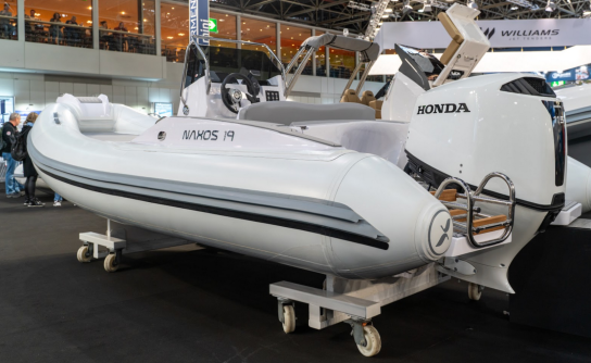 Excellence and innovation at sea: Honda Marine and Zar Formenti sign a major partnership for the new Naxos brand