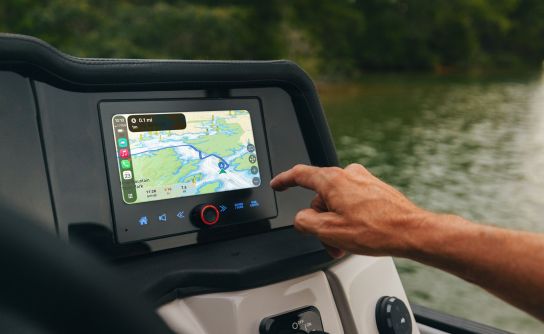 CarPlay arrives at the helm: Crest Marine and Balise Pontoons partners with Savvy Navvy on industry first
