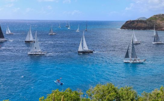 Henri-Lloyd named official clothing partner of Oyster Yachts